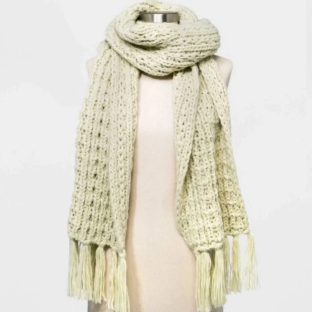 NWT Hand knitted bundle up winter bundle